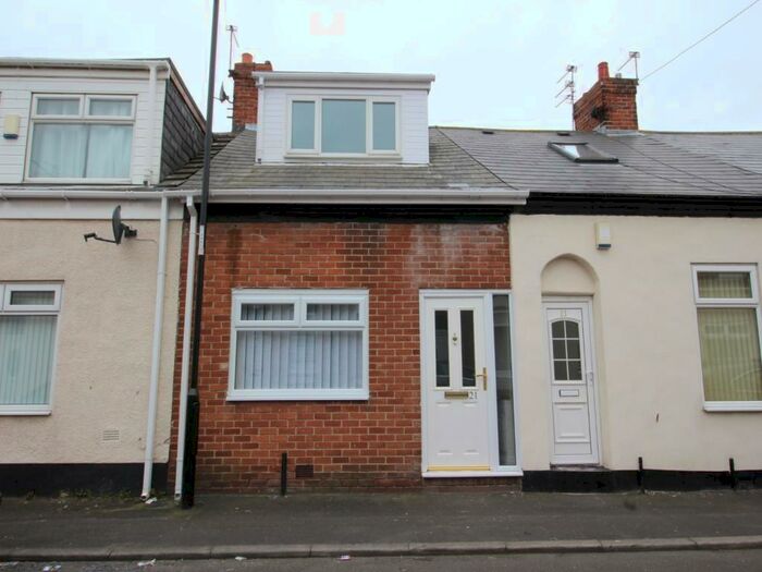 3 Bedroom House To Rent In Pickard Street, Sunderland, SR4