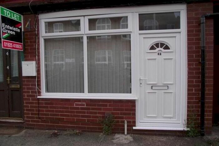 1 Bedroom Flat To Rent In Reynolds Street, Warrington, WA4