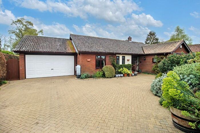 4 Bedroom Detached Bungalow For Sale In Warren Road, NR25