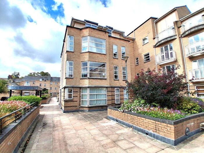 2 Bedroom Apartment For Sale In Petersfield Mansions, Cambridge, CB1