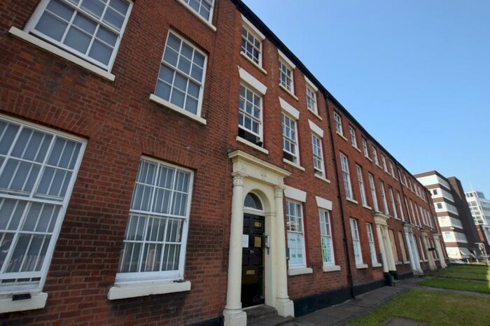 2 Bedroom Flat To Rent In The Crescent, Chapel Street, Salford, M5