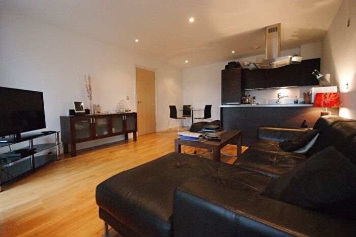 2 Bedroom Flat For Sale In Rockwell Court, Papermill Place, London, E17