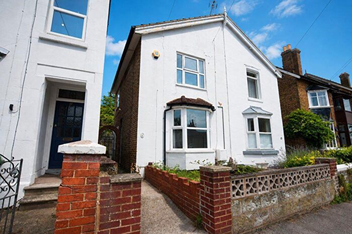 2 Bedroom Semi Detached House For Sale In Lower Fant Road, Maidstone, ME16