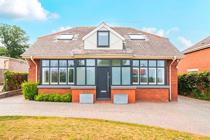 5 Bedroom Detached House For Sale In Treyarnon, Pinn Hill, Exeter, EX1