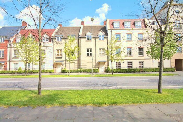 2 Bedroom Apartment To Rent In Witney, OX28