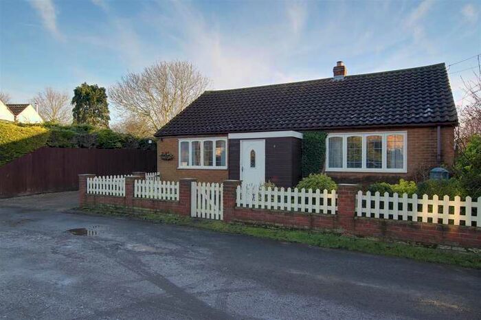 3 Bedroom Detached Bungalow For Sale In New Street, Aby, Alford, LN13