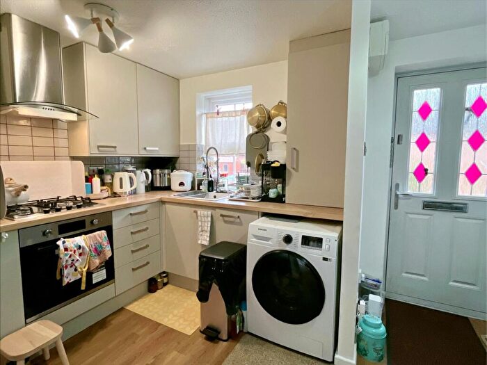 2 Bedroom End Of Terrace House For Sale In Tennyson Way, Killay, Swansea, SA2