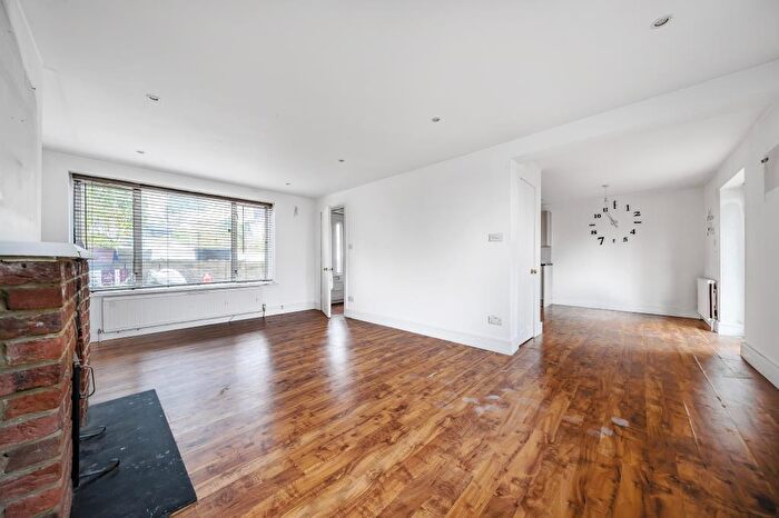 3 Bedroom Terraced House For Sale In Henley-on-Thames, Oxfordshire, RG9