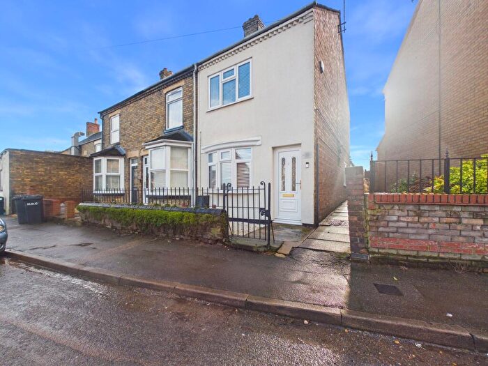 3 Bedroom End Of Terrace House For Sale In Main Street, Farcet, PE7