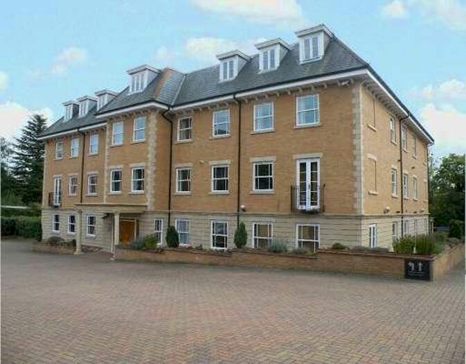 2 Bedroom Apartment To Rent In Thorpe Road, Peterborough, Cambridgeshire, PE3