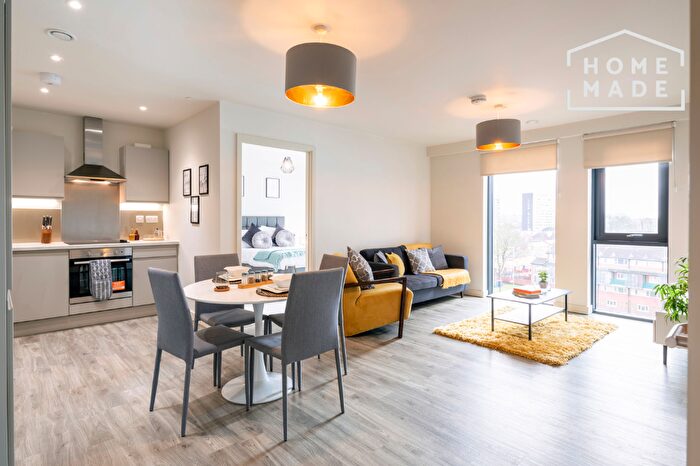 3 Bedroom Apartment To Rent In The Trilogy, M15