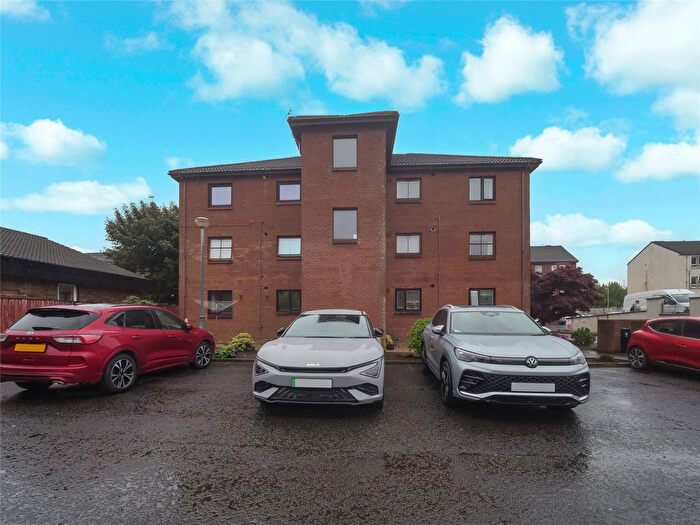 2 Bedroom Flat For Sale In Lang Place, Johnstone, Renfrewshire, PA5