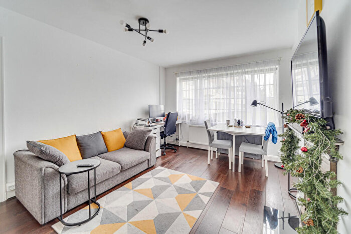2 Bedroom Apartment For Sale In Hornsey Lane, Highgate, N6