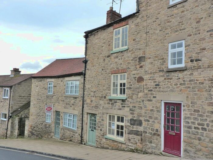 2 Bedroom Town House To Rent In New Road, Richmond, DL10