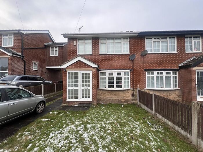 3 Bedroom Semi-detached House To Rent In Wilkinson Terrace, Bradford, West Yorkshire, BD7