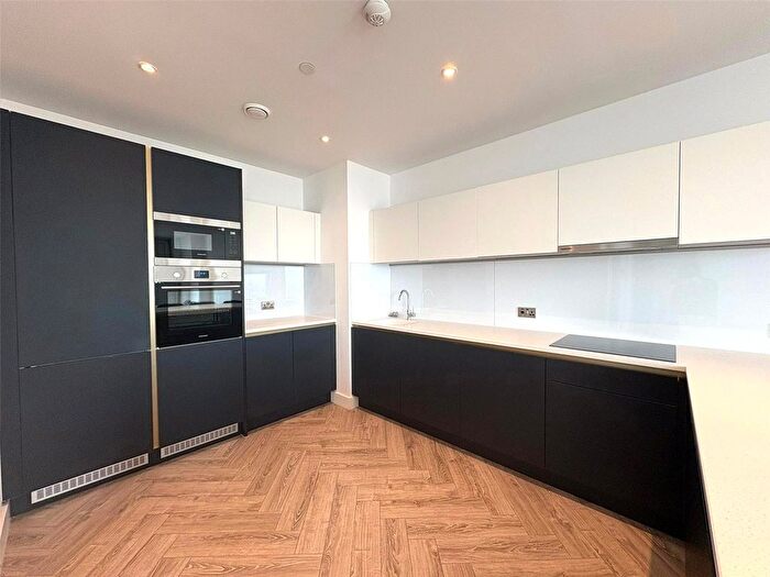 2 Bedroom Flat To Rent In Bankside Boulevard, Salford, Greater Manchester, M3
