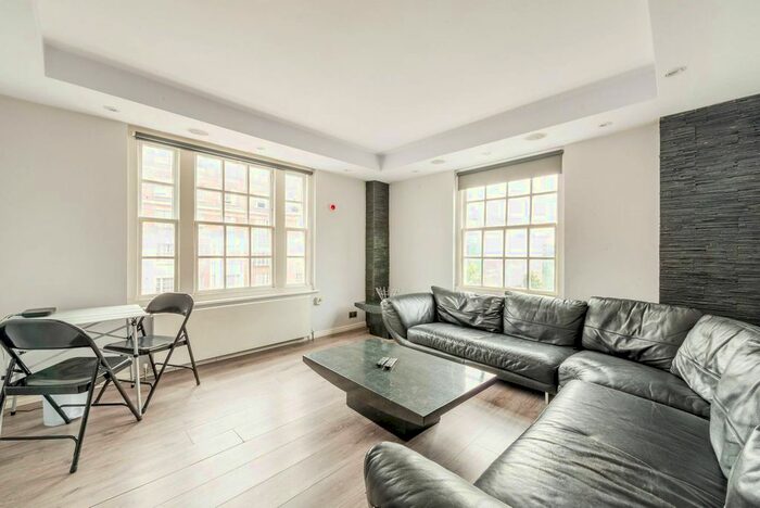 1 Bedroom Flat To Rent In Edgware Road, Hyde Park Estate, London, W2