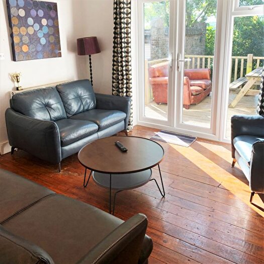 5 Bedroom Semi-Detached House To Rent In Bevendean Crescent, Brighton, East Sussex, BN2