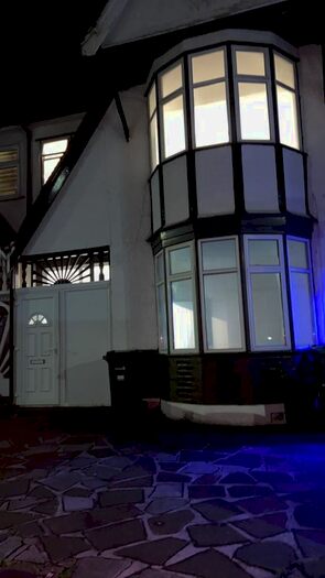 3 Bedroom Terraced House To Rent In Redbridge Lane East, Redbridge, IG4