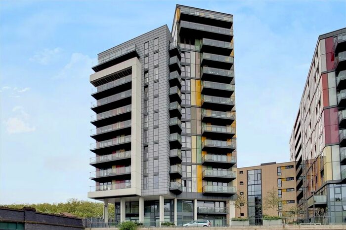 Parking/garage To Rent In Homerton Road, London E9