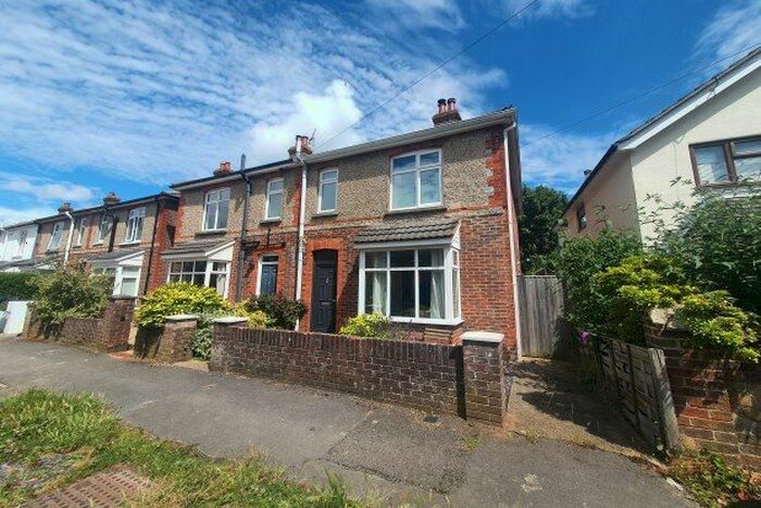 3 Bedroom Property To Rent In Second Avenue, Emsworth, PO10