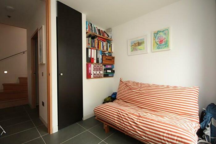 1 Bedroom Mews To Rent In Carlton Terrace Mews, Calton Hill, Edinburgh, EH7