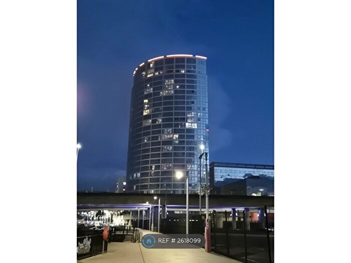 2 Bedroom Flat To Rent In Donegall Quay, Belfast, BT1
