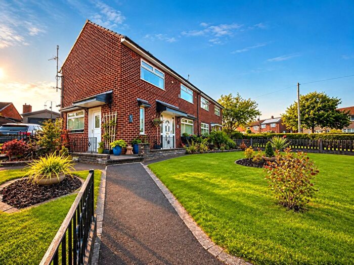 3 Bedroom Semi-Detached House For Sale In Arran Avenue, Blackburn, Lancashire, BB1