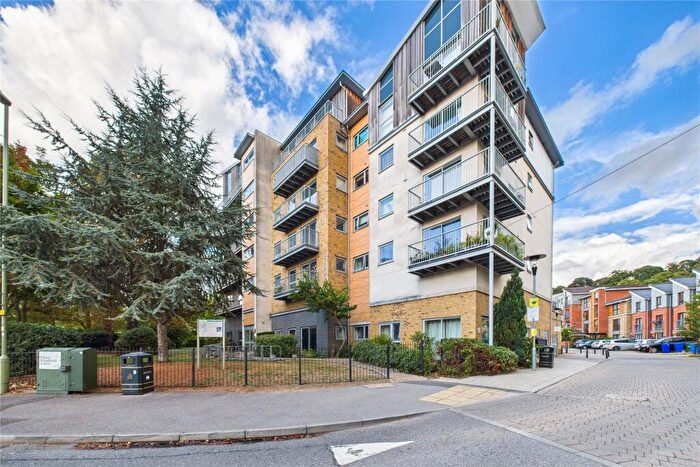 2 Bedroom Apartment To Rent In Coombe Way, Farnborough, Hampshire, GU14