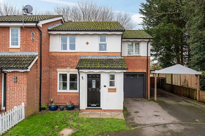 3 Bedroom Semi-Detached House For Sale In Sale Drive, Clothall Common, Baldock, SG7