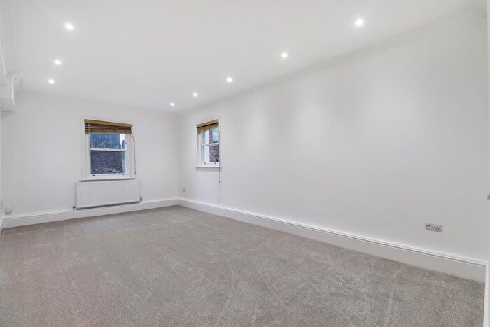 1 Bedroom Flat For Sale In Mount Pleasant Road, Tunbridge Wells, TN1