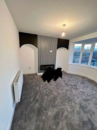 4 Bedroom Semi-Detached House To Rent In Stocksfield Avenue, Newcastle Upon Tyne, NE5