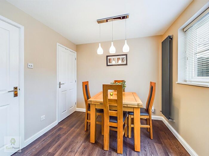 2 Bedroom Semi-Detached House For Sale In Sallow Close, St. Marys Island, Chatham, Kent, ME4