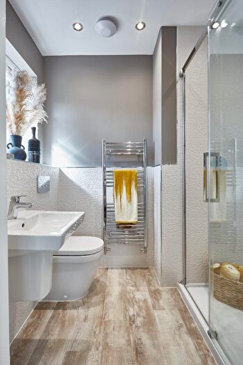 5 Bedroom Detached House For Sale In Hatfield Lane, Armthorpe, Doncaster, DN3
