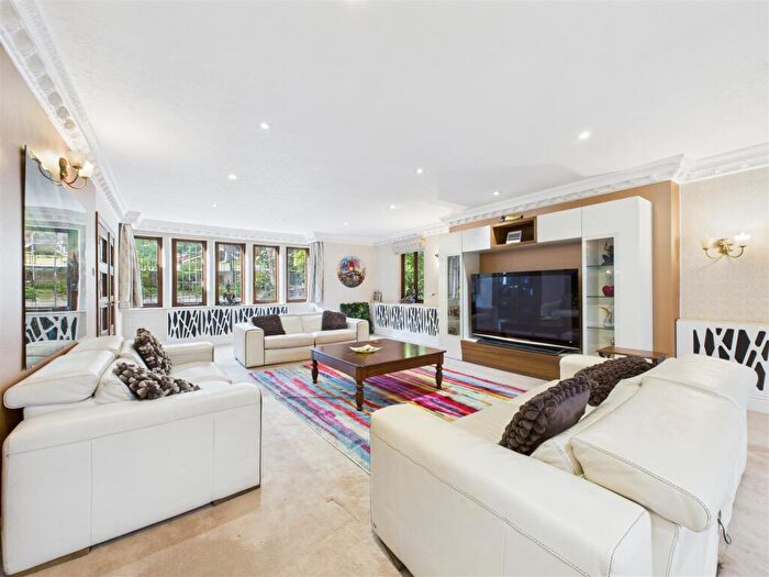 5 Bedroom Detached House For Sale In Oakbrook House, Riverdale Drive, Ranmoor, Sheffield, S10