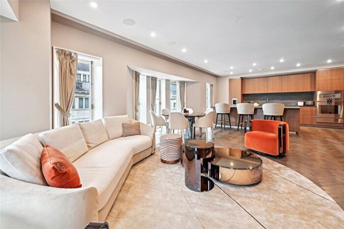 3 Bedroom Flat To Rent In Brook Street, London, W1S