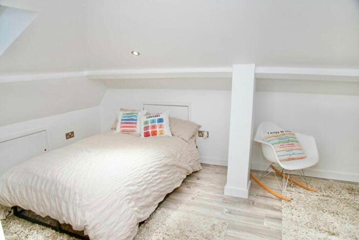 2 Bedroom Apartment For Sale In Charlton Church Lane, Charlton, London, ., SE7