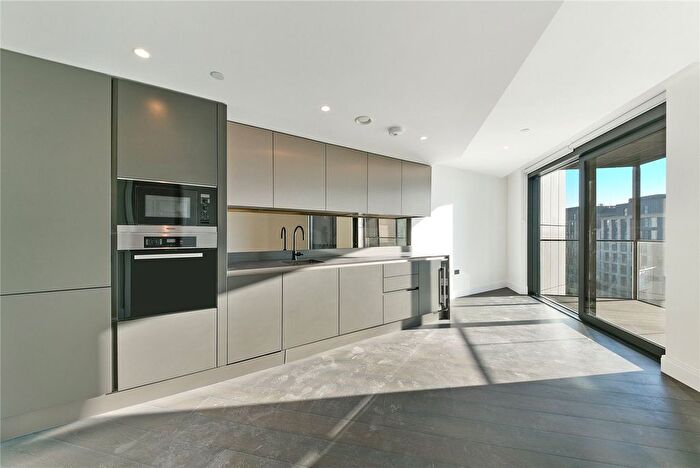 1 Bedroom Flat To Rent In The Dumont Building, Albert Embankment, London, SE1