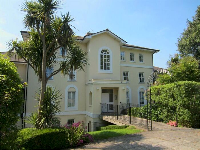 2 Bedroom Flat To Rent In St. Marychurch Road, Torquay, TQ1