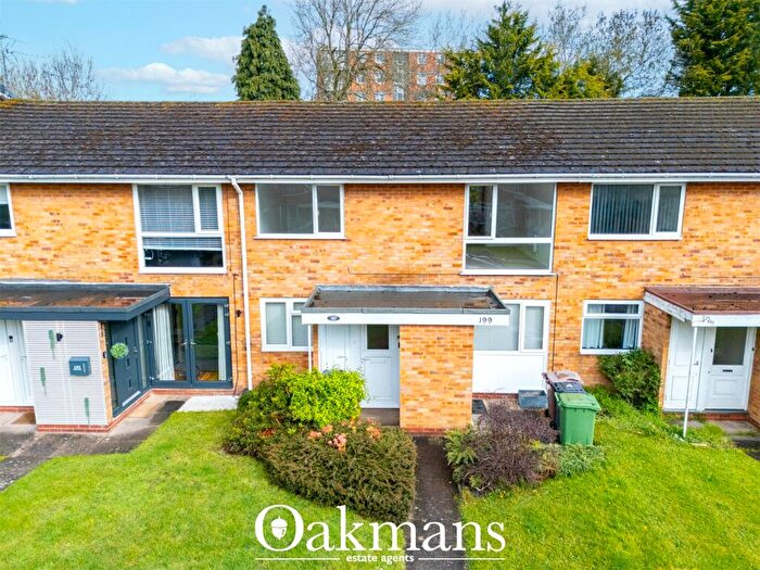 2 Bedroom Maisonette To Rent In Nethercote Gardens, Shirley, Solihull, West Midlands, B90