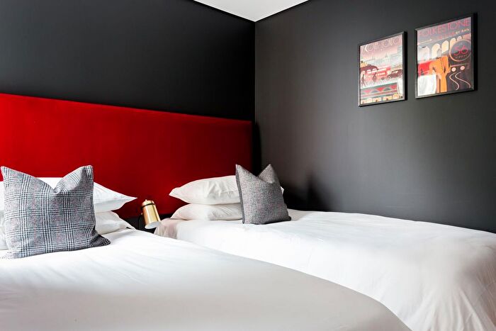 2 Bedroom Flat To Rent In Northdown Street, London, N1