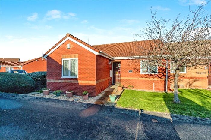2 Bedroom Bungalow For Sale In Lansdown Gardens, Worle, BS22