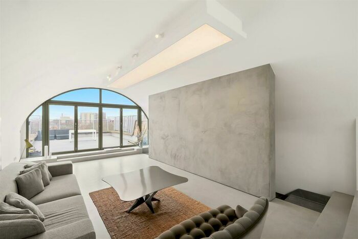 2 Bedroom Penthouse To Rent In Derbyshire Street, Bethnal Green, E2