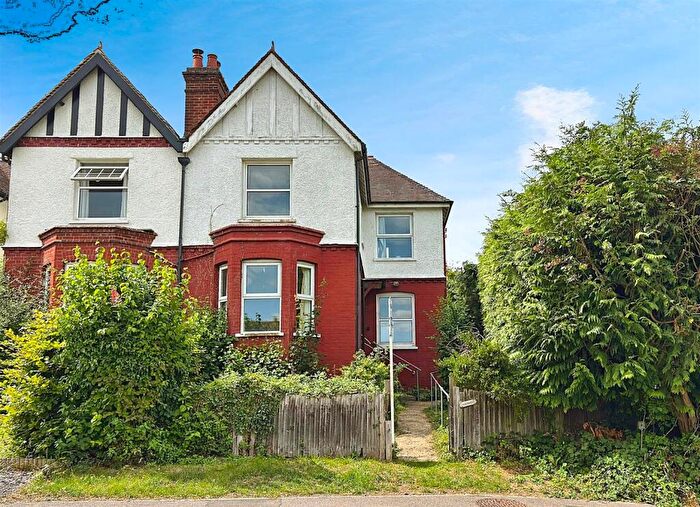 3 Bedroom Semi Detached House For Sale In King Edward Street, Hemel Hempstead, HP3