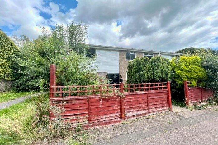 4 Bedroom Property To Rent In Mallard Close, Bournemouth, BH8