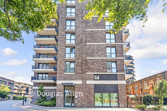 1 Bedroom Apartment For Sale In Linton Road, Barking, London, IG11