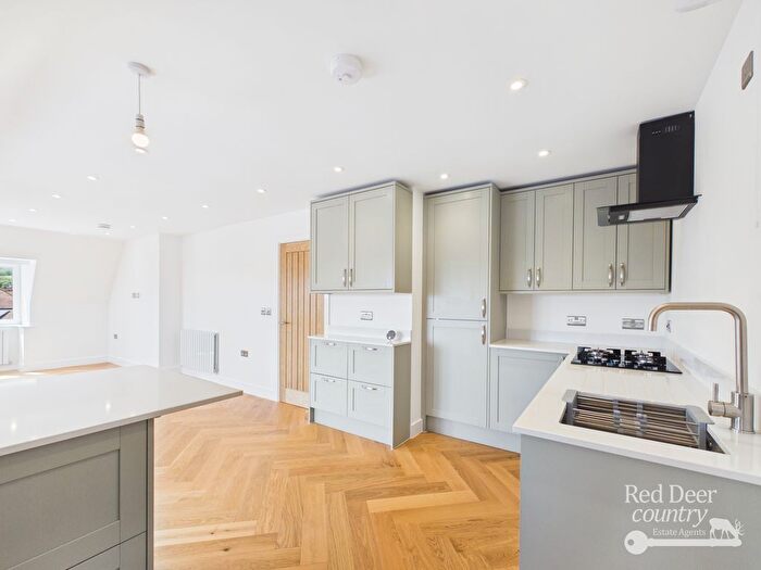 3 Bedroom Flat To Rent In Townsend Road, Minehead, TA24