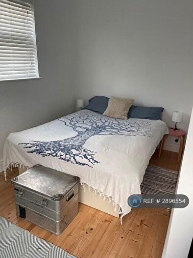 1 Bedroom Flat To Rent In Stockport Road, Gee Cross, SK14
