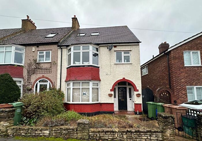 1 Bedroom Flat For Sale In Highfield Road, Wallington, Sutton, SM1