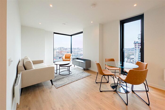 2 Bedroom Apartment To Rent In Meadowside, M4